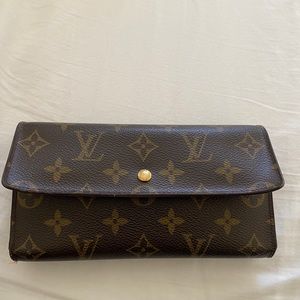 💯 Authentic Louis Vuitton Wallet